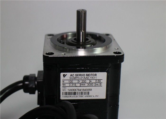 Servomotore Yaskawa SGMPH-01AAE-YA11 elettrico 0.89A 200V 100W di CA di originale industriale