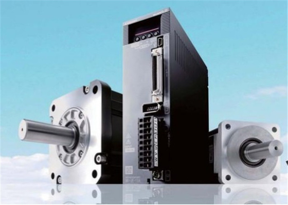 SERVO DRIVER YASKAWA SGDM-04ADA 400W 0N/M SGDM-04ADA  200-230V 50/60HZ 5.5A