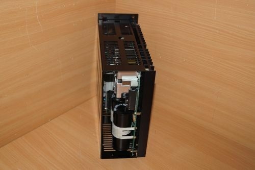 Il servo industriale di Yaskawa Cacr guida nuovo Cacr-Hr03bab12y60 originale