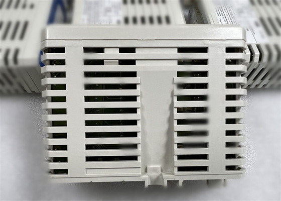 NEW ABB 3BSC690074R1 S800 I/O Digital Output Module DO890 PR:C 11 V, 40 mA 16CH