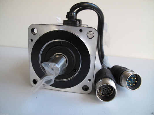 Yaskawa Nuovo SGMPH-04A1E4CD SGMPH Serie Servo Drive in scatola